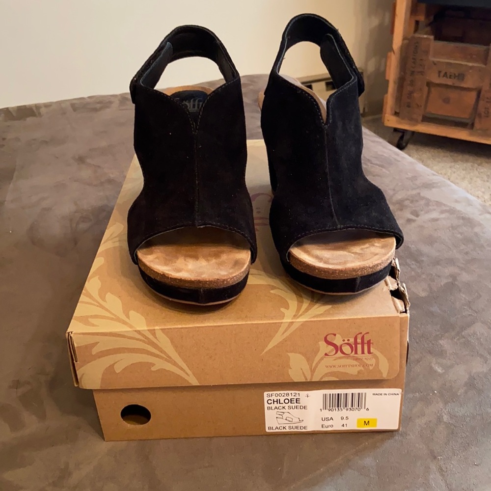 Sofft Chloe wedge sandals black suede
